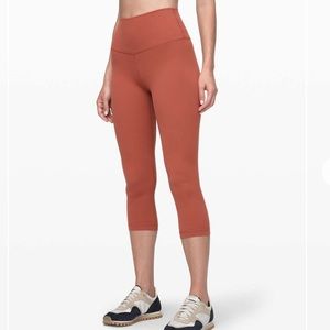 lululemon cropped wunder under leggings